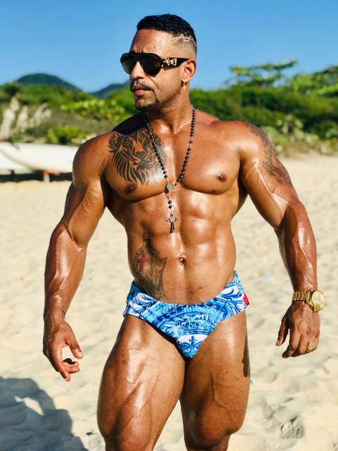 MR.X11 MUSCLE GOD
