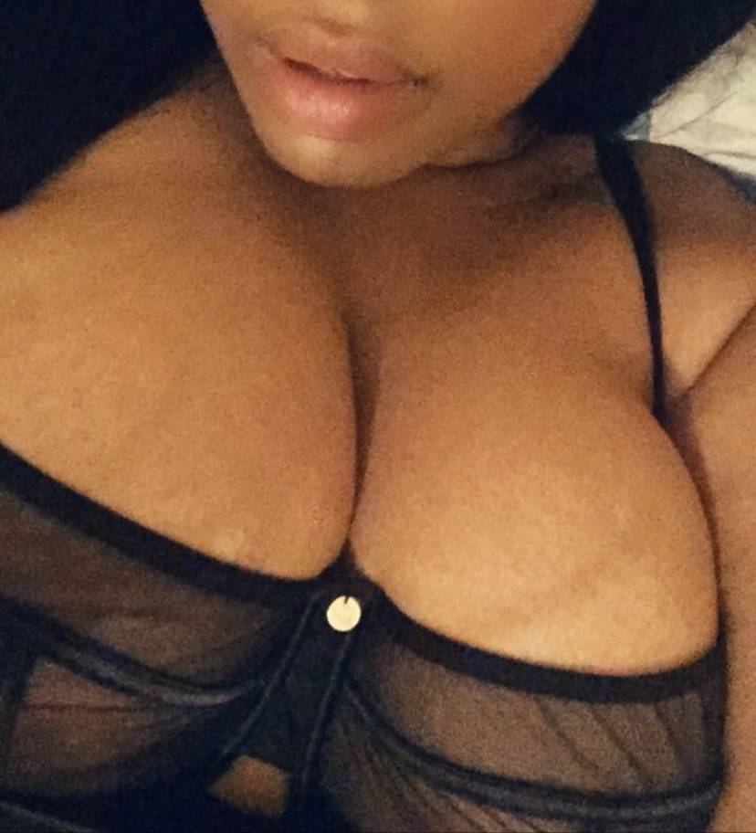 CurvyBella