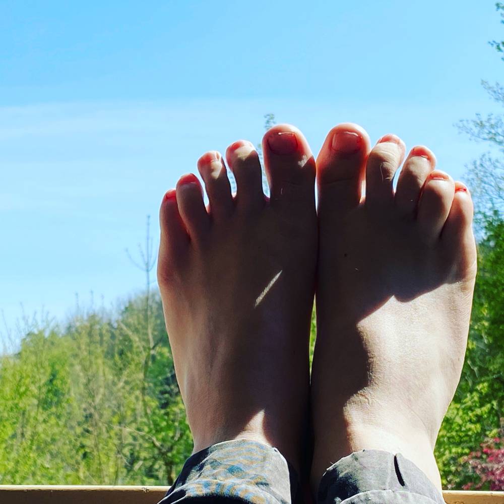 Nina Feet